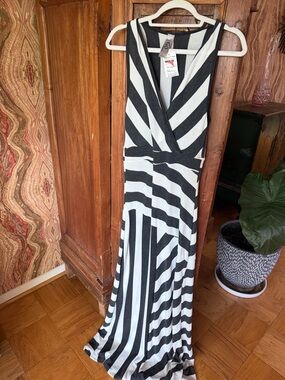 Go Couture Black & White Striped Wrap-Style Maxi Dress